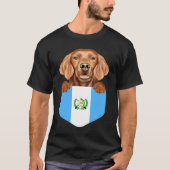 Guatemala Flag Irish Setter Dog In Pocket T-shirt (Voorkant)