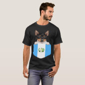 Guatemala Flag Toy Fox Terrier Dog In Pocket T-shirt (Voorkant volledig)