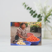 Guatemalteekse verkoper op de markt briefkaart (Staand voorkant)