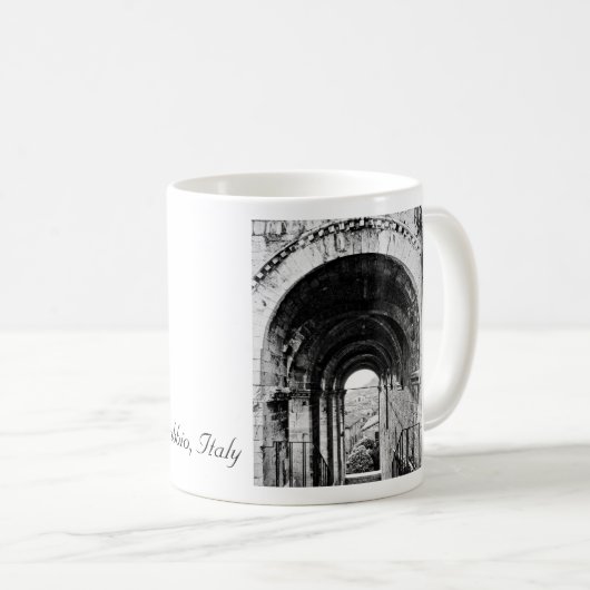 Gubbio, Mok Italië (Voorkant rechts)