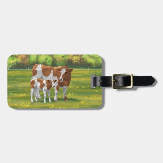 Guernsey Koe en Cute Calf in Summer Pasture Bagagelabel (Voorkant horizontaal)