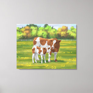 Guernsey Koe en Cute Calf in Summer Pasture Canvas Afdruk