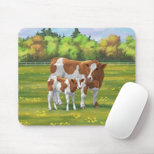 Guernsey Koe en Cute Calf in Summer Pasture Muismat (Met muis)