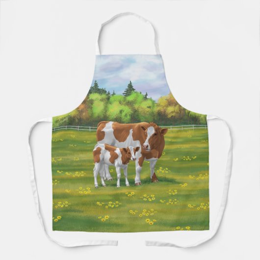 Guernsey Koe en Cute Calf in Summer Pasture Schort (Voorkant)