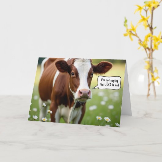 Guernsey Koe Humor voor 50e verjaardag Kaart (Gele Bloem)