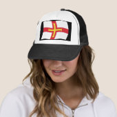 Guernsey Vlag Hoed Trucker Pet (In situ)