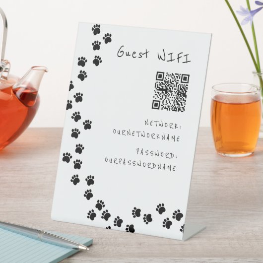 Guest wifi QR code dog pad Reclamebord Met Voetstuk (Insitu)