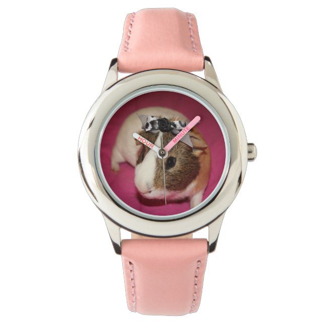 Guinese varken met BOW 2 Horloge (Voorkant)