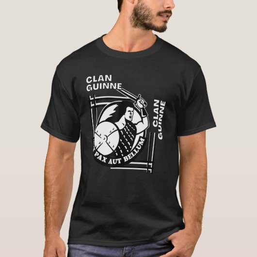 Guinne Clan Gaelic Motto Swordsman T-shirt (Voorkant)