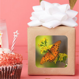 Gulf Fritillary aka Passion Butterfly on Goldenrod Vierkante Sticker
