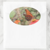 Gulf Fritillary on Zinnia Ovale Sticker (Tas)