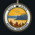 Gulf Islands National Park Reserve Canada Badge Keramisch Ornament<br><div class="desc">Het ontwerp van de vectorkunst van het National Park van de Golfeilanden. Het is gevestigd op en rond de Golfeilanden in British Columbia,  Canada.</div>
