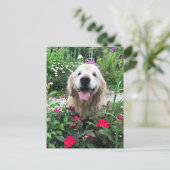 Gullende gouden klokkenlug onder bloemen briefkaart (Staand voorkant)