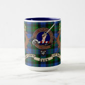 Gunn Clan Badge & Wrap rond Tartan Mok (Midden)
