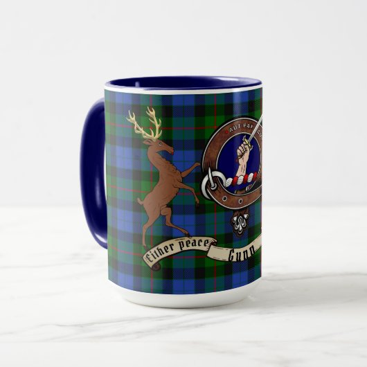 Gunn Clan Badge & Wrap rond Tartan Mok (Voorkant links)