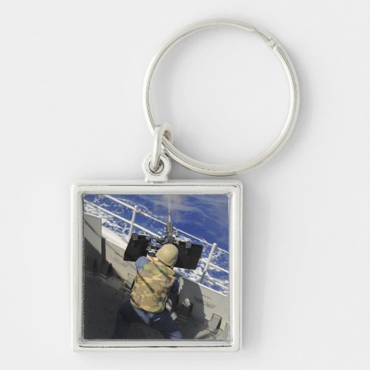 Gunners Mate die een pistool van 50 kaliber ontste Sleutelhanger (Voorkant)