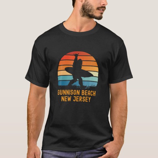 Gunnison Beach - New Jersey Sasquatch Souvenir T-shirt (Voorkant)