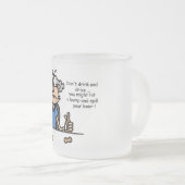 Gus op Drink en Rijden Matglas Koffiemok (Voorkant rechts)