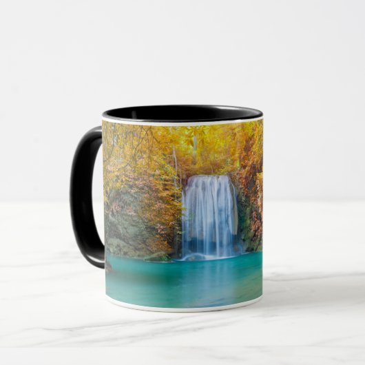Gushing Waterval Turquoise Water Gouden Herfst Dag Mok (Voorkant links)