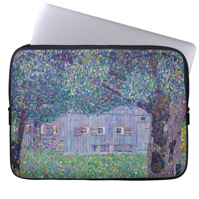 Gustav Klimt - Farmhouse in Opper-Oostenrijk Laptop Sleeve (Voorkant)