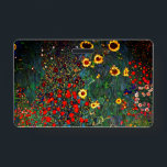 Gustav Klimt Flower Garden Badge<br><div class="desc">Badge met Boerderij van de olieverf van Gustav Klimt Garden met zonnebloemen (1907). Een prachtige tuin van zonnebloemen en voortreffelijke blauwe,  rode,  paarse,  roze en witte bloemen. Een groot geschenk voor fans van Art Nouveau en Oostenrijkse kunst.</div>