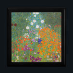 Gustav Klimt Flower Garden Cottage Natuur Cadeaudoosje<br><div class="desc">Een prachtig tuinschilderij - dit is een klassiek schilderij van Gustav Klimt,  genaamd Cottage Garden,  of Bauergarten,  1907,  dat is een close-up van een bloementuin,  een kleurrijk bloemschilderij.</div>