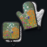 Gustav Klimt Flower Garden Cottage Natuur Ovenwant & Pannenlap Set<br><div class="desc">Een prachtig tuinschilderij - dit is een klassiek schilderij van Gustav Klimt,  genaamd Cottage Garden,  of Bauergarten,  1907,  dat is een close-up van een bloementuin,  een kleurrijk bloemschilderij.</div>
