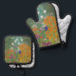 Gustav Klimt Flower Garden Cottage Natuur Ovenwant & Pannenlap Set<br><div class="desc">Een prachtig tuinschilderij - dit is een klassiek schilderij van Gustav Klimt,  genaamd Cottage Garden,  of Bauergarten,  1907,  dat is een close-up van een bloementuin,  een kleurrijk bloemschilderij.</div>