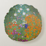 Gustav Klimt Flower Garden Cottage Natuur Rond Kussen<br><div class="desc">Een prachtig tuinschilderij - dit is een klassiek schilderij van Gustav Klimt,  genaamd Cottage Garden,  of Bauergarten,  1907,  dat is een close-up van een bloementuin,  een kleurrijk bloemschilderij.</div>