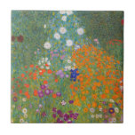 Gustav Klimt Flower Garden Cottage Natuur Tegeltje<br><div class="desc">Een prachtig tuinschilderij - dit is een klassiek schilderij van Gustav Klimt,  genaamd Cottage Garden,  of Bauergarten,  1907,  dat is een close-up van een bloementuin,  een kleurrijk bloemschilderij.</div>