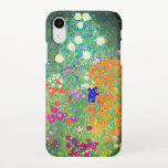 Gustav Klimt Flower Garden iPhone XR Hoesje<br><div class="desc">iPhone Case met Gustav Klimt's oliefilter Flower Garden (1906). Een prachtige tuin van paarse,  rode,  witte,  blauwe en oranje bloemen. Een groot geschenk voor fans van Art Nouveau en Oostenrijkse kunst.</div>