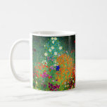 Gustav Klimt Flower Garden Koffiemok<br><div class="desc">KoffieMok met oliefilter van Gustav Klimt (1906). Een prachtige tuin van paarse,  rode,  witte,  blauwe en oranje bloemen. Een groot geschenk voor fans van Art Nouveau en Oostenrijkse kunst.</div>