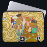 Gustav Klimt Fulfilment Nouveau Paar Laptop Sleeve<br><div class="desc">Gustav Klimt,  Vervulling 1910-1911 Art Nouveau Paar met Klimts kenmerkende wervelende ontwerp en prachtige gouden schilderijen.</div>