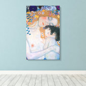 Gustav Klimt - Moeder en kind Canvas Afdruk (Insitu (Houten vloer))