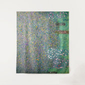 Gustav Klimt - Rosebushes onder de bomen Wandkleed (Voorkant)