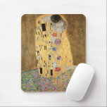 Gustav Klimt | The Kiss, 1907-08 Muismat<br><div class="desc">The Kiss,  1907-08 | door Gustav Klimt | Art Location: Osterreichische Galerie Belvedere,  Wenen,  Oostenrijk | Oostenrijkse artiest | Collectie Afbeelding nummer: XAM601</div>