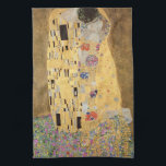Gustav Klimt | The Kiss, 1907-08 Theedoek<br><div class="desc">The Kiss,  1907-08 | door Gustav Klimt | Art Location: Osterreichische Galerie Belvedere,  Wenen,  Oostenrijk | Oostenrijkse artiest | Collectie Afbeelding nummer: XAM601</div>