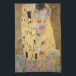Gustav Klimt | The Kiss, 1907-08 Theedoek<br><div class="desc">The Kiss,  1907-08 | door Gustav Klimt | Art Location: Osterreichische Galerie Belvedere,  Wenen,  Oostenrijk | Oostenrijkse artiest | Collectie Afbeelding nummer: XAM601</div>