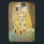 Gustav Klimt The Kiss  Art Nieuw schilderen Badmat<br><div class="desc">Gustav Klimt The Kiss Art Nouveau Painting The Kiss (in het Duits: Der Kuss) werd tussen 1907 en 1908 geschilderd door de Oostenrijkse symbolistische schilder Gustav Klimt, het hoogtepunt van zijn Gouden Periode, toen hij een aantal werken in een soortgelijke geslepen stijl schilderde. Het schilderij wordt algemeen beschouwd als een...</div>