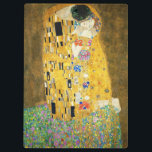 Gustav Klimt The Kiss  Art Nieuw schilderen Klembord<br><div class="desc">Gustav Klimt The Kiss Art Nouveau Painting The Kiss (in het Duits: Der Kuss) werd tussen 1907 en 1908 geschilderd door de Oostenrijkse symbolistische schilder Gustav Klimt, het hoogtepunt van zijn Gouden Periode, toen hij een aantal werken in een soortgelijke geslepen stijl schilderde. Het schilderij wordt algemeen beschouwd als een...</div>