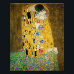 Gustav Klimt The Kiss  Art Nieuw schilderen Perfect Poster<br><div class="desc">Gustav Klimt The Kiss Art Nouveau Painting The Kiss (in het Duits: Der Kuss) werd tussen 1907 en 1908 geschilderd door de Oostenrijkse symbolistische schilder Gustav Klimt, het hoogtepunt van zijn Gouden Periode, toen hij een aantal werken in een soortgelijke geslepen stijl schilderde. Het schilderij wordt algemeen beschouwd als een...</div>