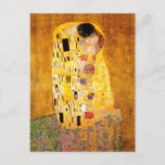 Gustav Klimt "The Kiss" Briefkaart<br><div class="desc">Dit is het radiant en sensueel schilderij "The Kiss", gemaakt door de Oostenrijkse schilder Gustav Klimt. Het wordt beschouwd als zijn beroemdste werk. Hij schilderde het tussen de jaren 1907 en 1908, het hoogtepunt van zijn "Golden Period", toen hij een aantal werken schilderde met gouden bladeren. Oostenrijk beschouwt "De Kus"...</div>