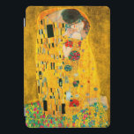 Gustav Klimt The Kiss iPad Pro Cover<br><div class="desc">iPad Cover met olieverf van Gustav Klimt met goudblad The Kiss (1908). Een man en een vrouw,  met briljante gouden kleuren,  omarmen en kussen op een bloesem. Een groot geschenk voor fans van Art Nouveau en Oostenrijkse kunst.</div>