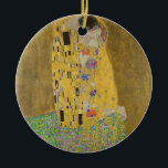 Gustav Klimt "The Kiss" Keramisch Ornament<br><div class="desc">Gustav Klimt's meesterwerk: "De kus". "De Kus", gemaakt door de Oostenrijkse schilder Gustav Klimt. Het wordt beschouwd als zijn beroemdste werk. Hij schilderde het tussen de jaren 1907 en 1908, het hoogtepunt van zijn "Golden Period", toen hij een aantal werken schilderde met gouden bladeren. Oostenrijk beschouwt "De Kus" als een...</div>