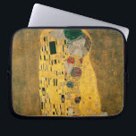 Gustav Klimt The Kiss (Lovers) GalleryHD  Laptop Sleeve<br><div class="desc">Gustav Klimt. The Kiss (Lovers). c. 1908. Olie en goudblad op doek. Origineel kunstmeesterwerk van de beroemde Oostenrijkse kunstenaar Gustav Klimt.</div>
