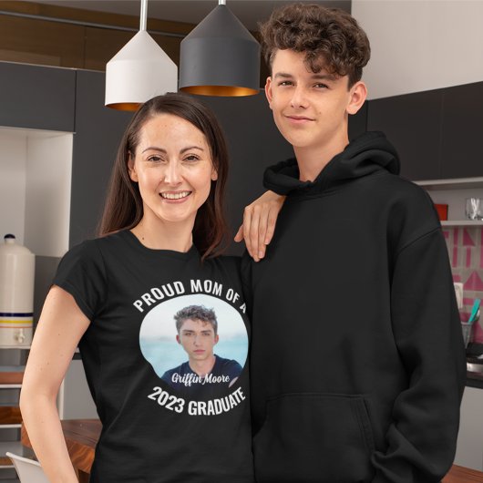 Guy Afstudeerder Modern Foto Afstuderen Proud mama T-shirt