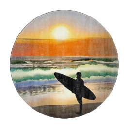 Guy op het strand met Surf Board Sunset Snijplank