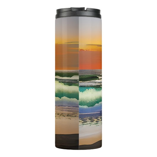 Guy op het strand met Surf Board Sunset Thermosbeker (Achterkant)