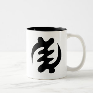 Gye Nyame   God is het hoogste adinkra-symbool Tweekleurige Koffiemok