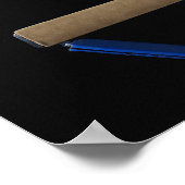 Gymnast (9-10) die op de balansbalk wordt gekantel poster (Hoek)